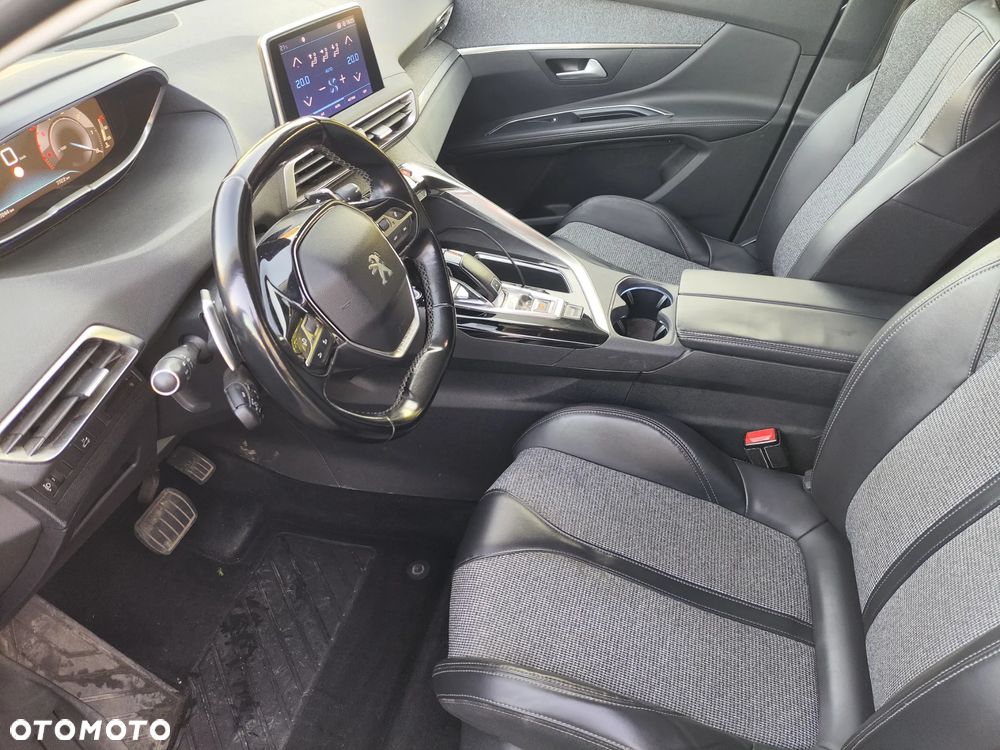 Peugeot 5008 1.6 BlueHDI Allure S&S EAT6 - 24
