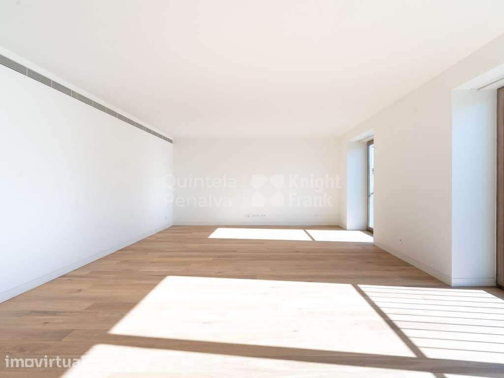 Apartamento T4 no condomínio Villa Infante em Lisboa - Grande imagem: 2/34