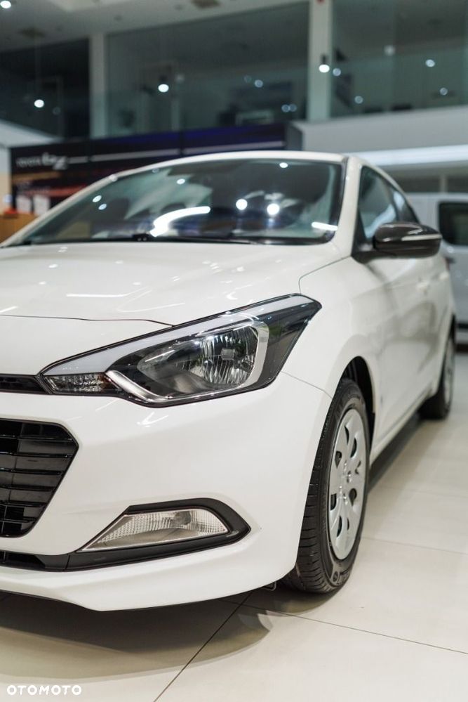 Hyundai i20 - 12