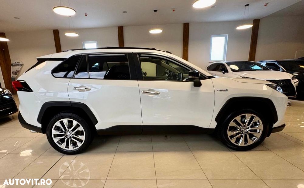 Toyota RAV4 - 9