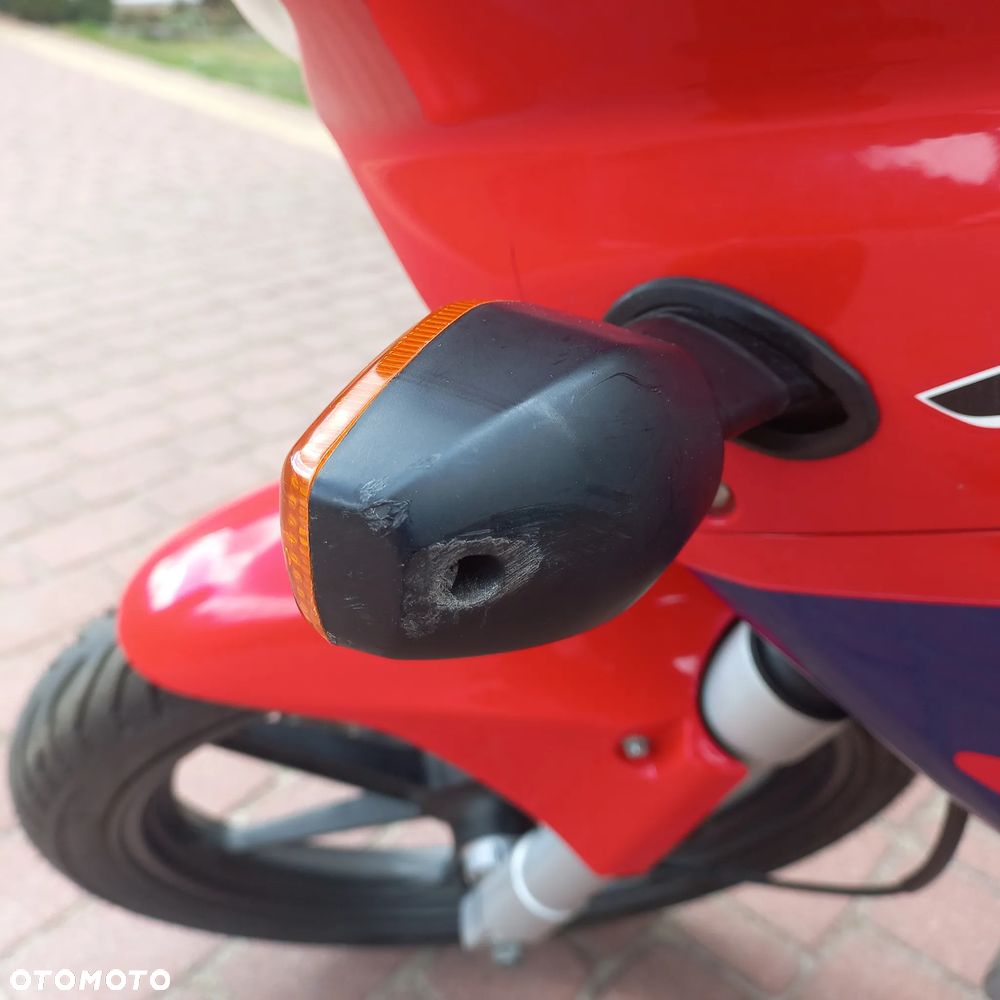 Honda CBR - 17