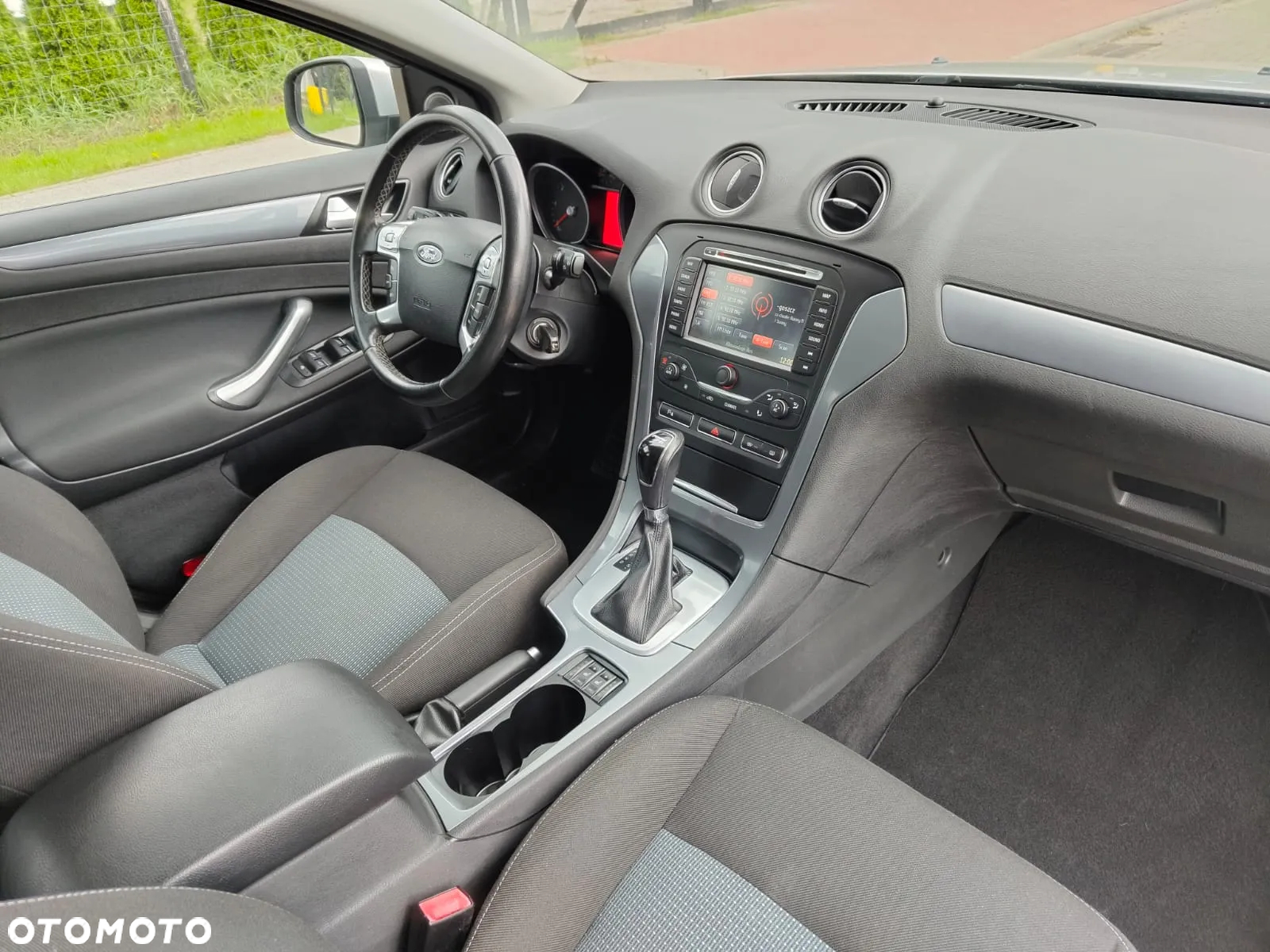 Ford Mondeo 2.0 TDCI Champions Edition - 8