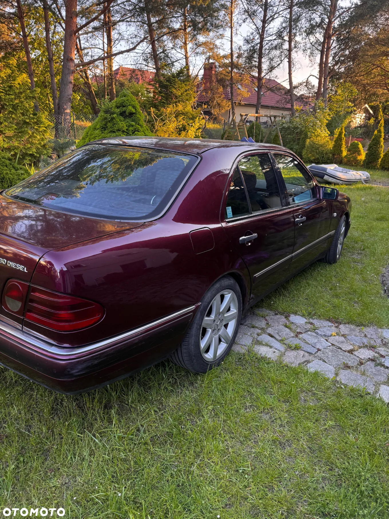 Mercedes-Benz Klasa E 300 TD Elegance - 4