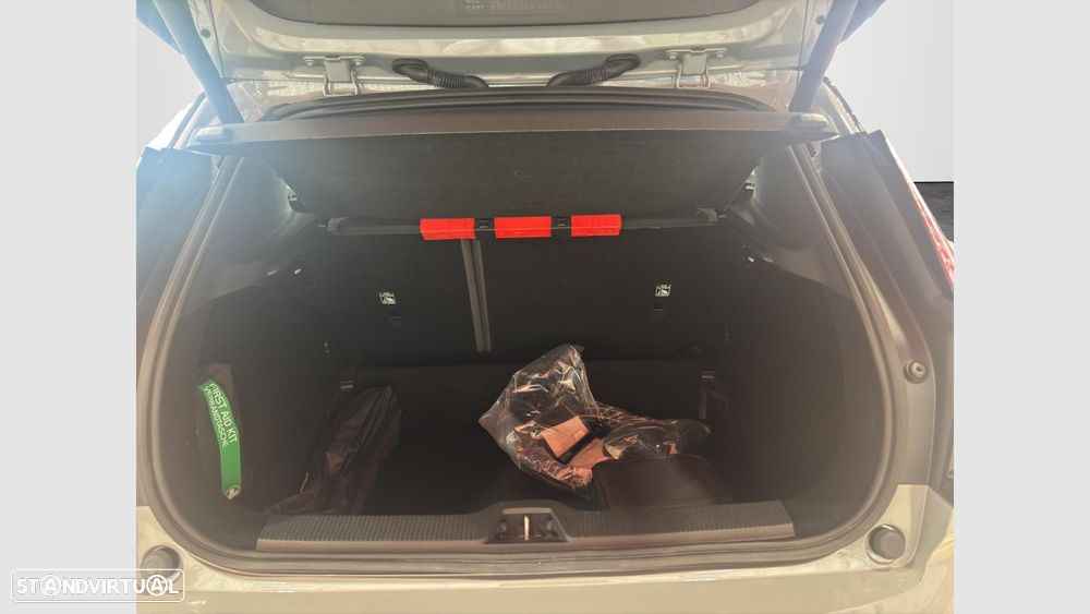 Volvo EX30 69 kWh Single Motor Extended Range Plus - 17