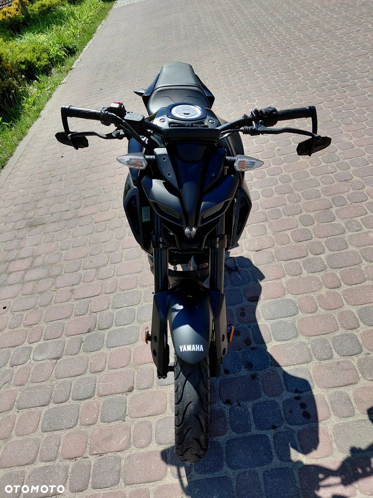 Yamaha MT - 8