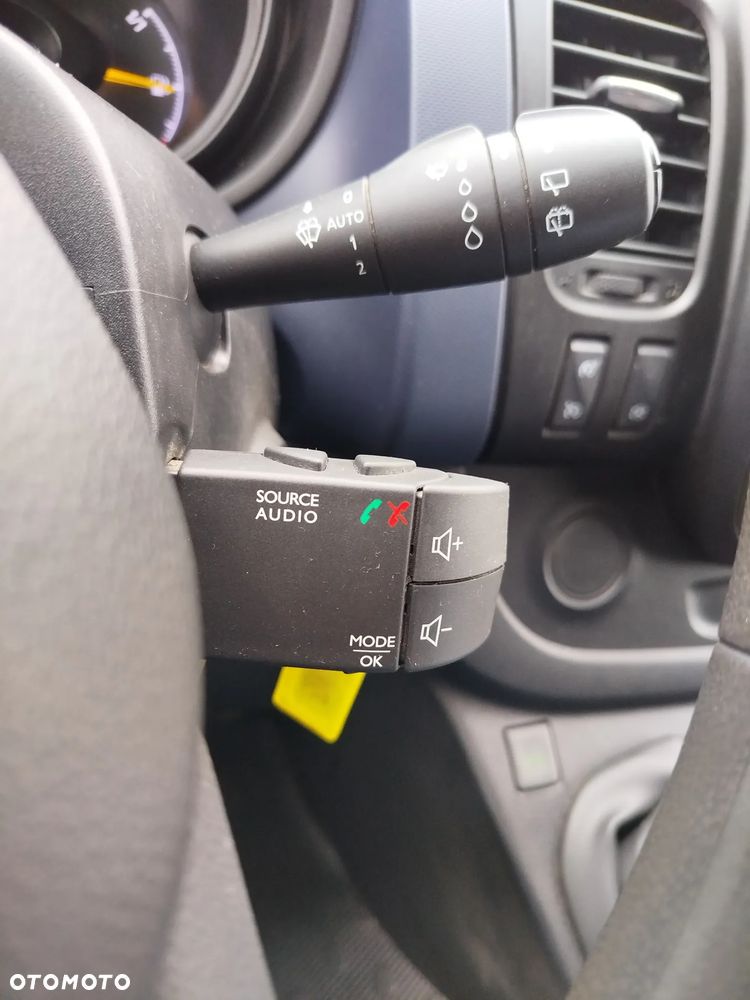 Opel Vivaro - 20