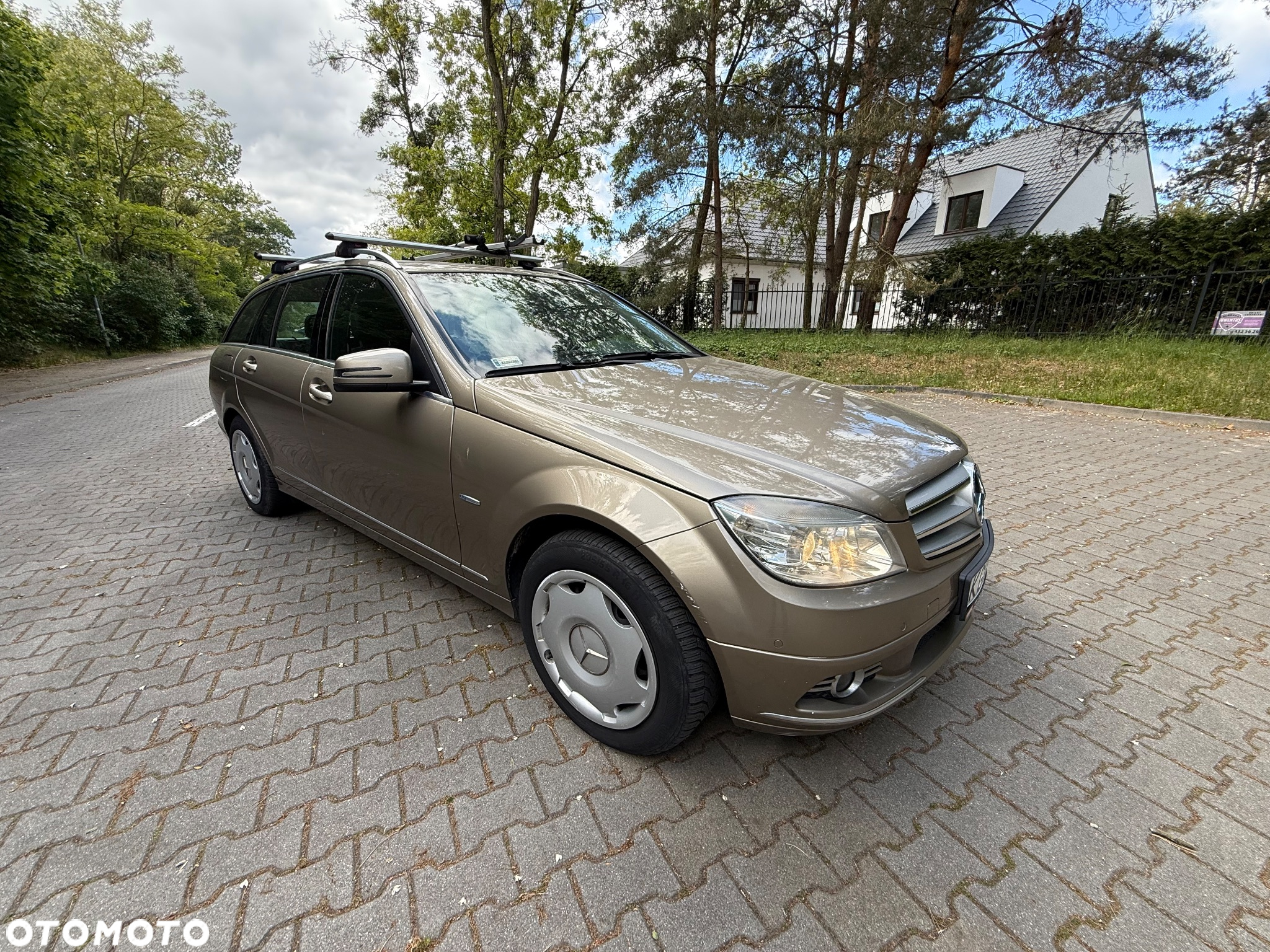 Mercedes-Benz Klasa C 220 T CDI DPF (BlueEFFICIENCY) Avantgarde - 5