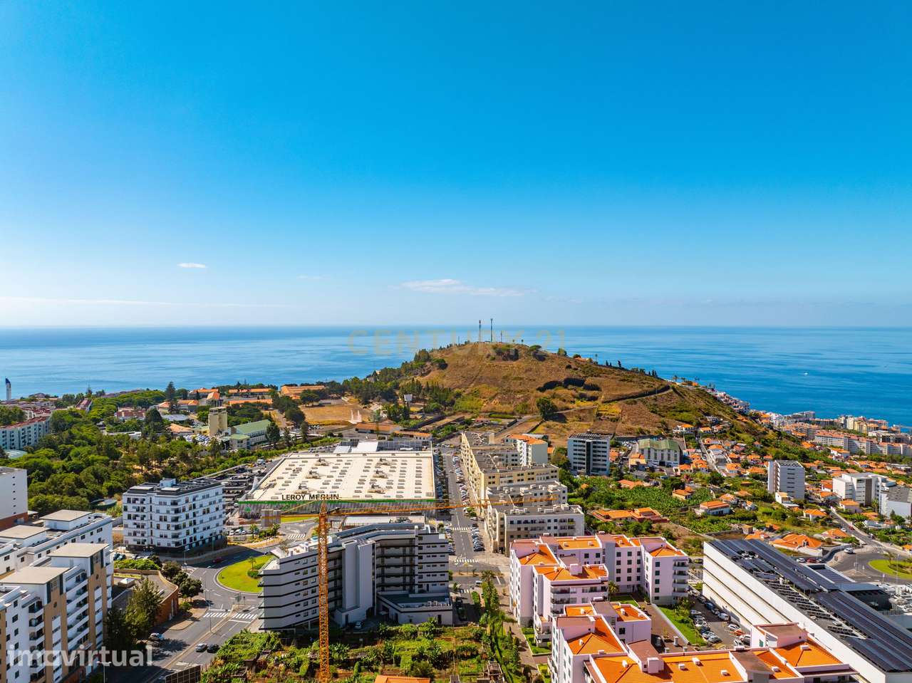 Espaço Comercial com 211m² – Duas Lojas com Potencial para Qualquer At - Grande imagem: 2/38