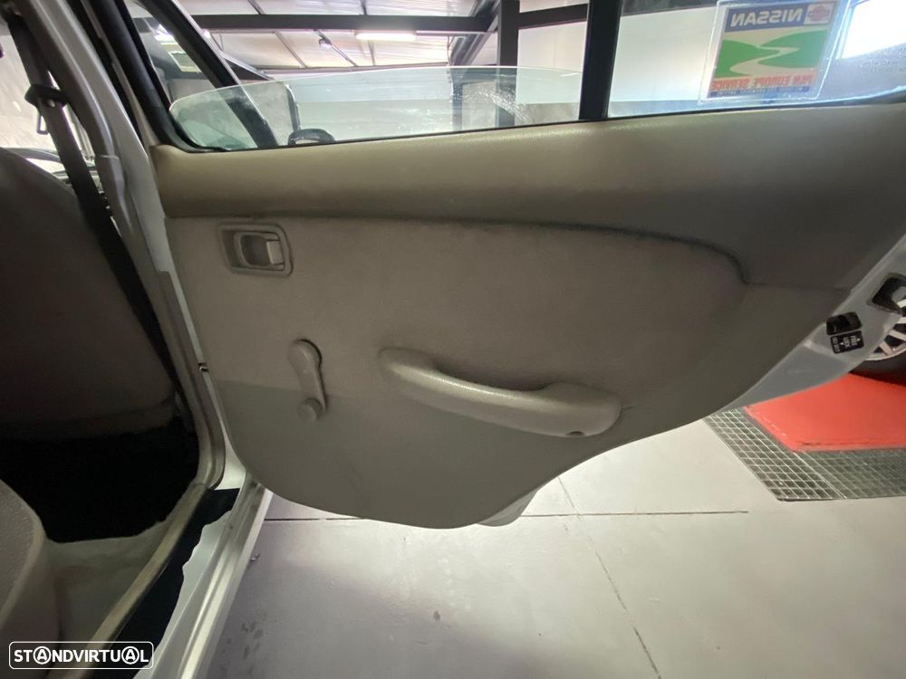 Nissan Micra 1.0 Comfort - 16