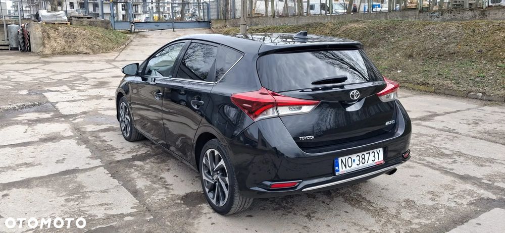Toyota Auris 1.2 T Prestige - 4