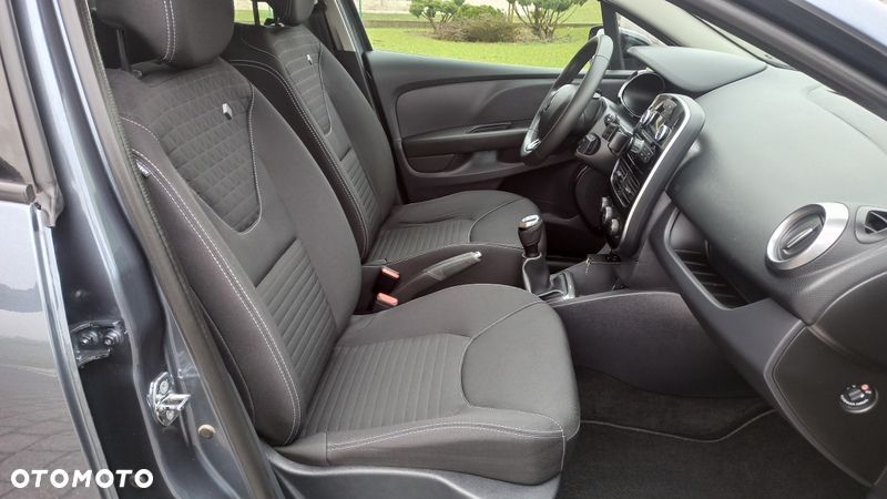 Renault Clio 1.2 16V 75 LIMITED 2018 - 29