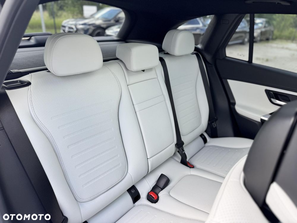 Mercedes-Benz GLC 300 d mHEV 4-Matic AMG Line - 18