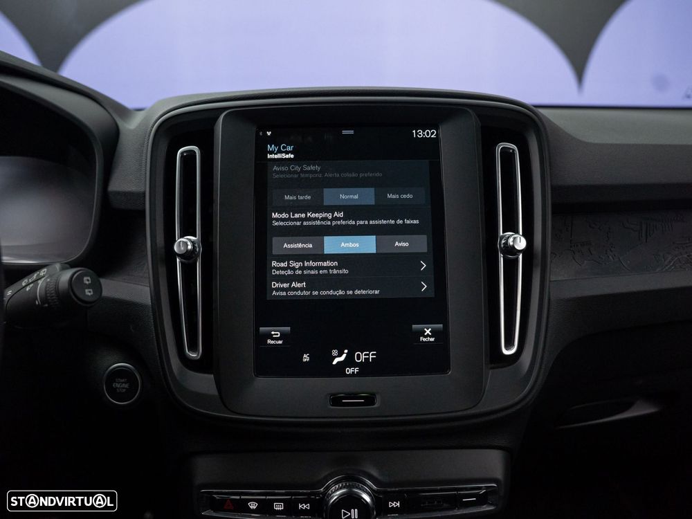 Volvo XC 40 1.5 T2 Momentum Core - 35