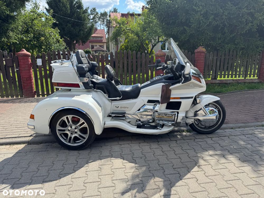Honda GL - 11