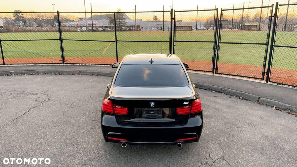 BMW Seria 3 335i Sport-Aut Sport Line - 7