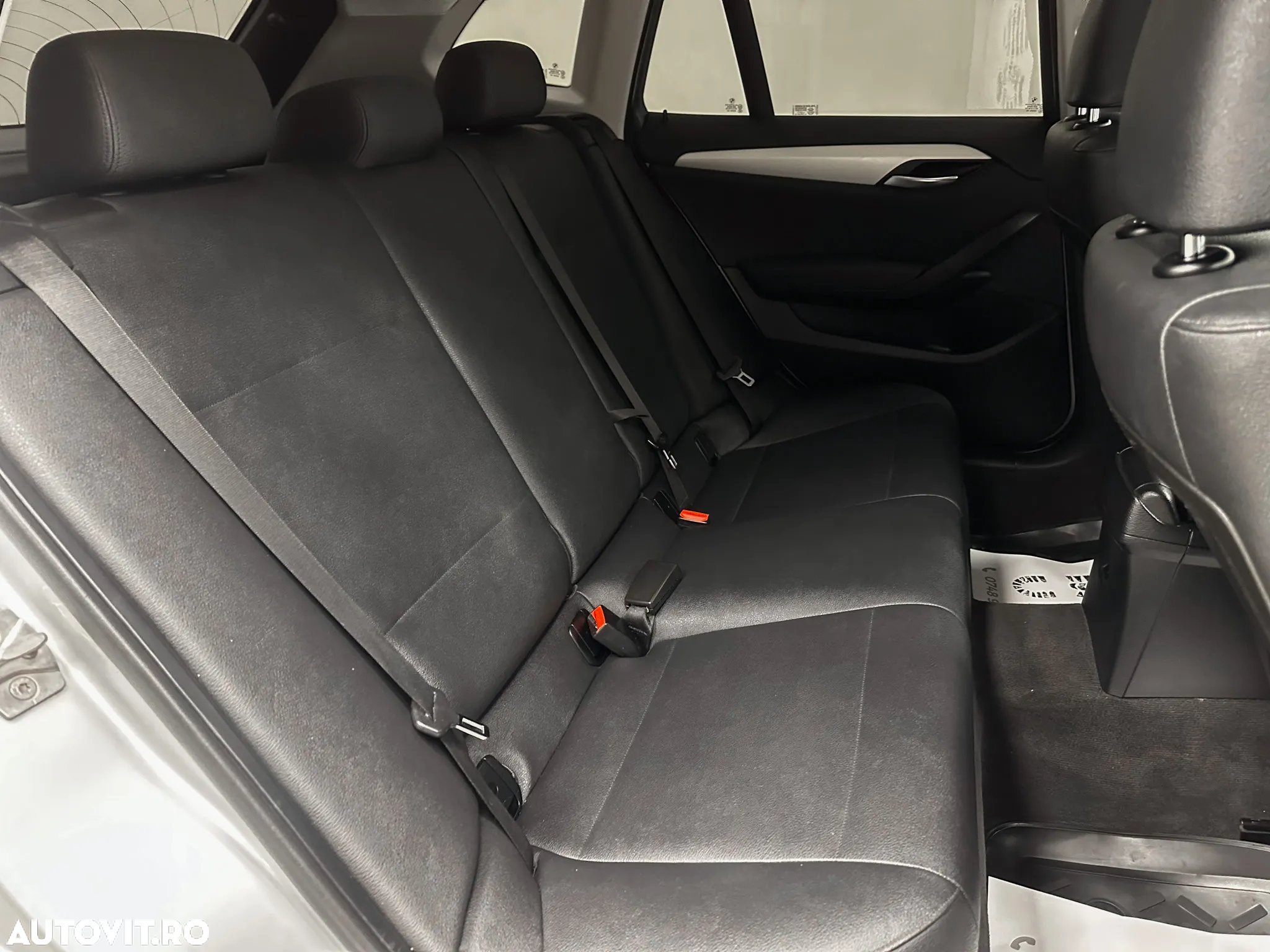 BMW X1 xDrive18d - 13