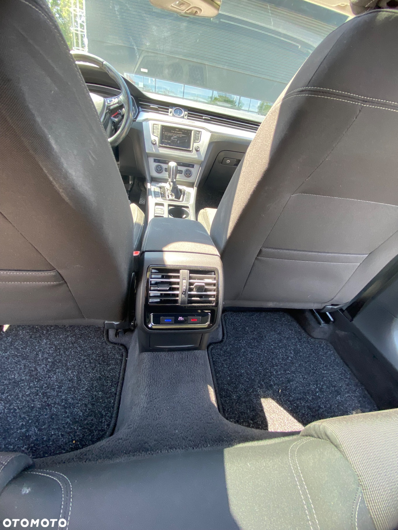 Volkswagen Passat - 20