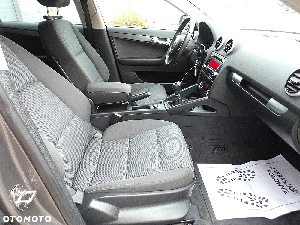 Audi A3 Sportback 1.6 TDI Ambiente - 4
