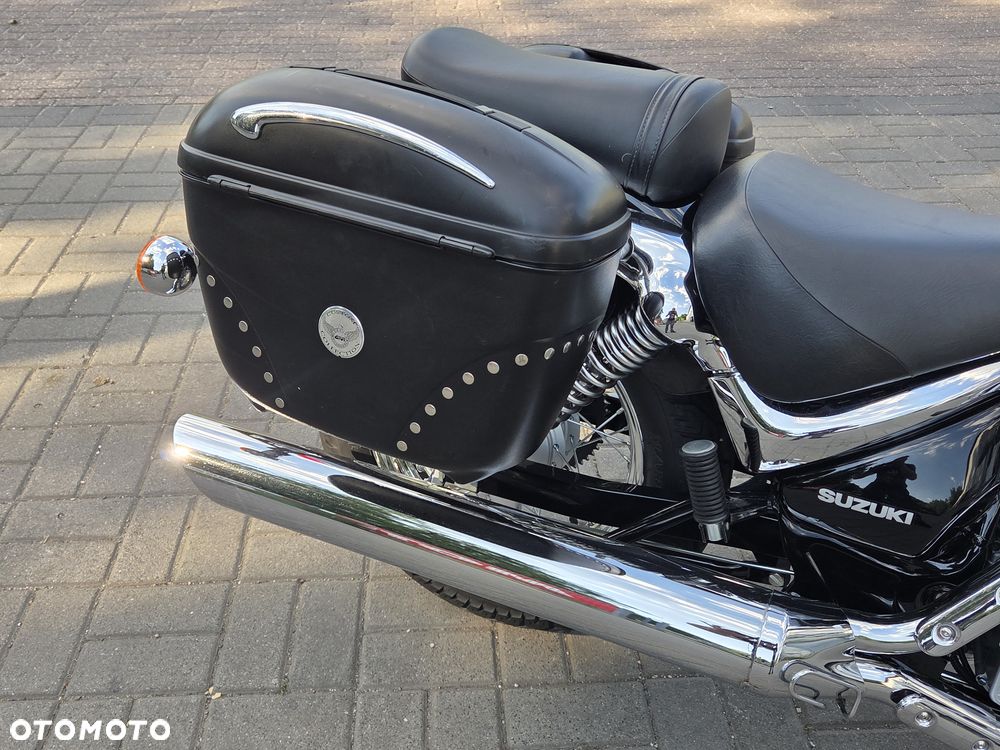 Suzuki Intruder - 23