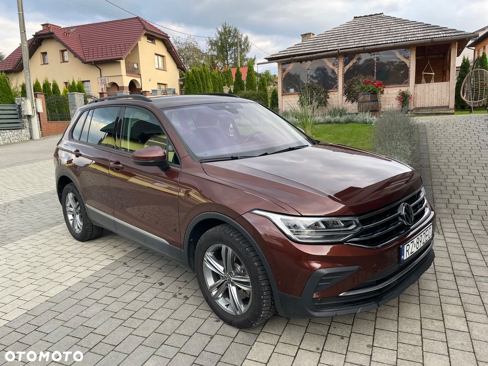 Volkswagen Tiguan 2.0 TSI 4Mot Life DSG - 4