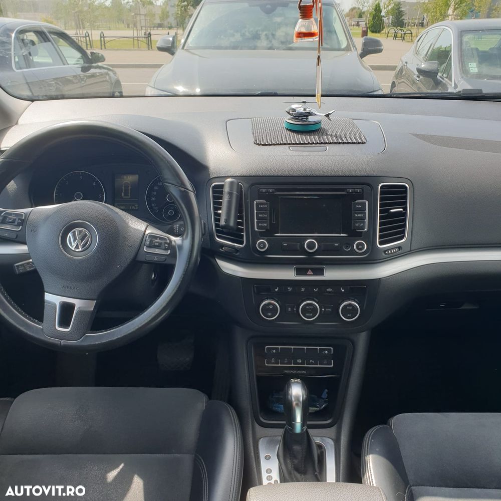 Volkswagen Sharan 2.0 TDI DSG BlueMotion Technology Highline - 10