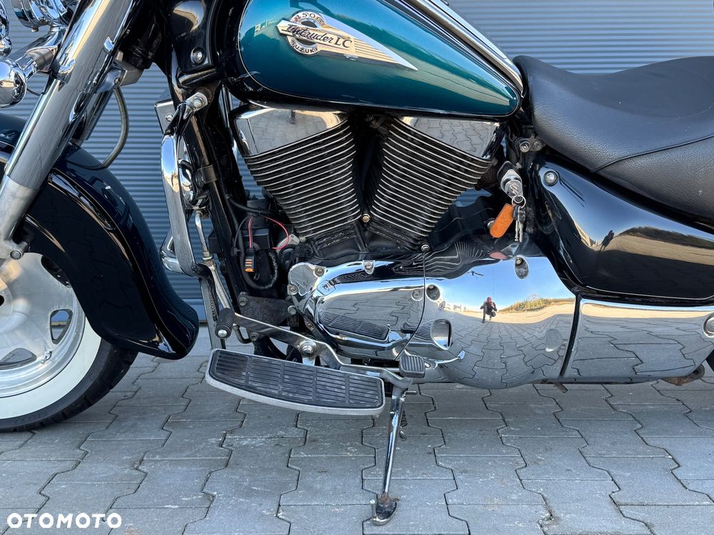 Suzuki Intruder - 16