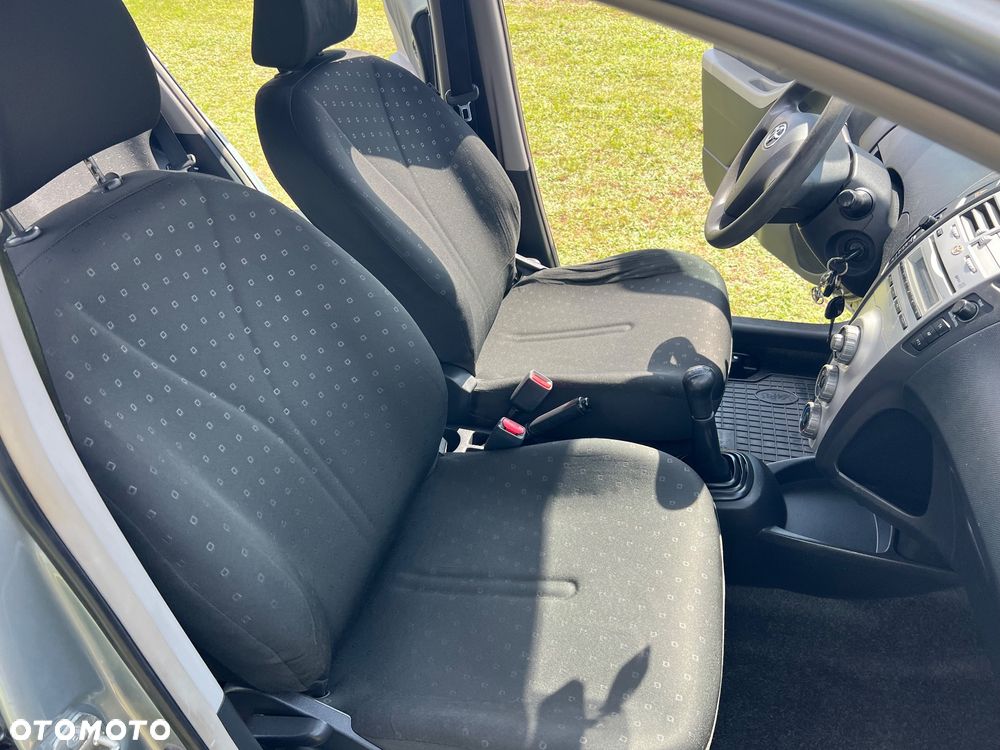 Toyota Yaris 1.0 Terra A/C - 13