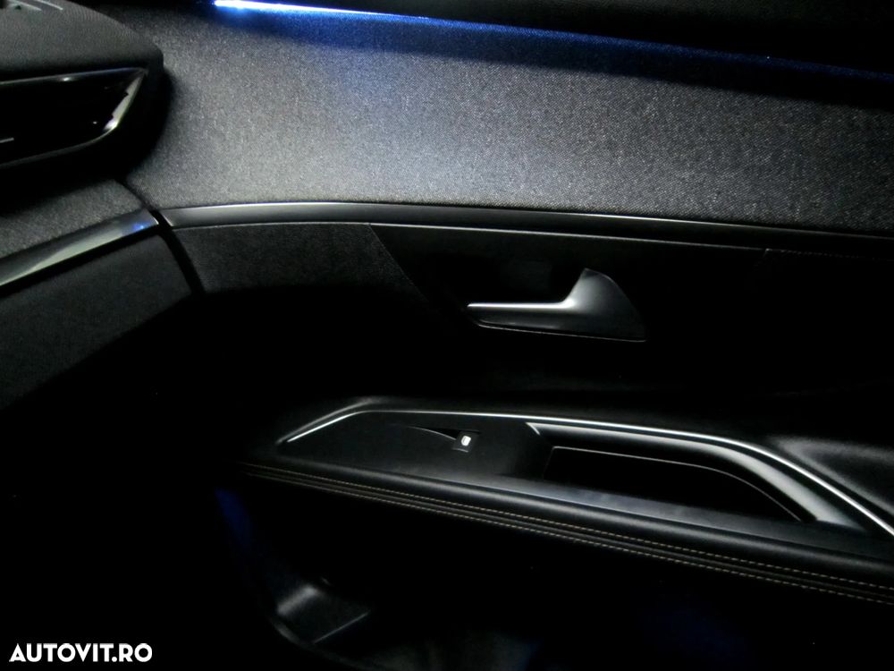 Peugeot 5008 BlueHDI 130 EAT8 GT - 28