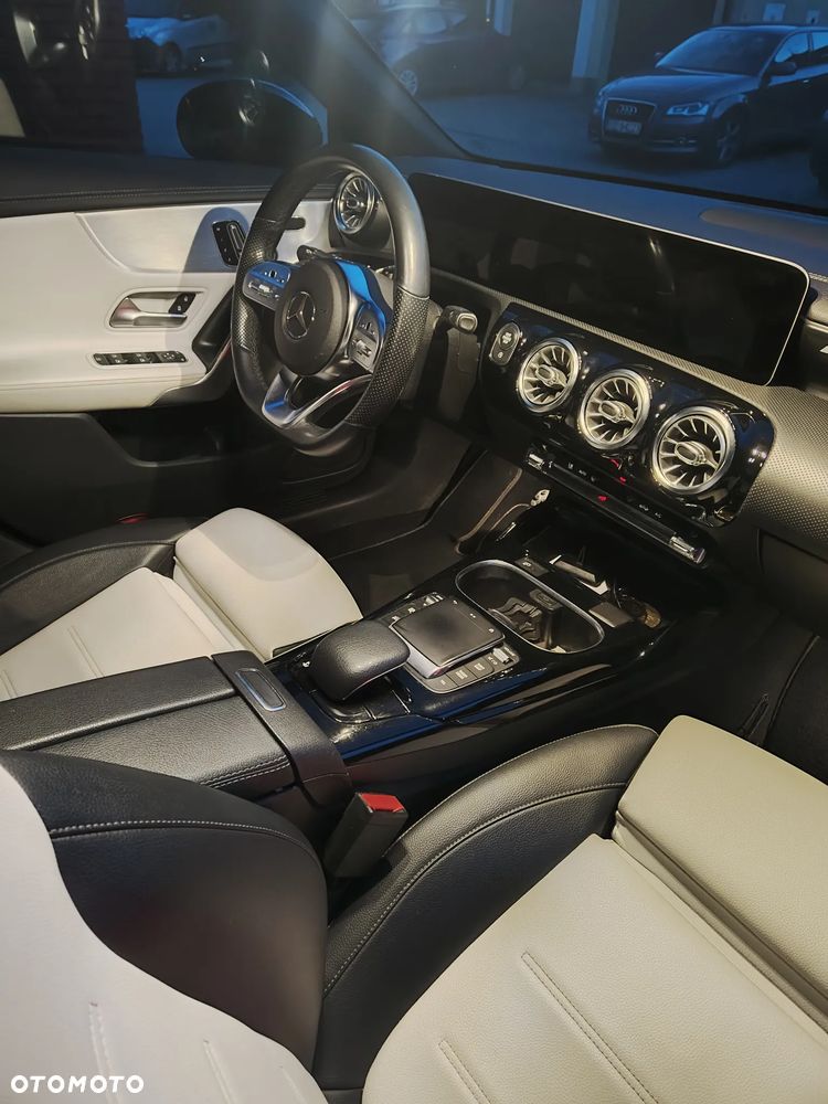 Mercedes-Benz CLA AMG 35 4Matic B AMG Speedshift 7G-DCT - 9