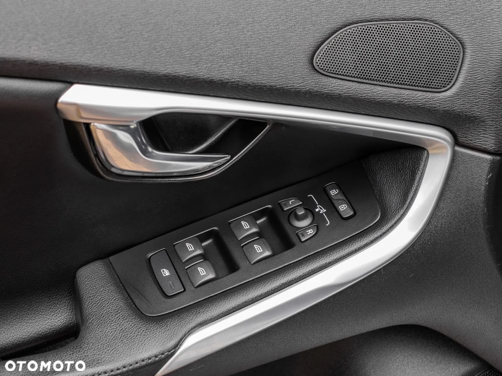Volvo V40 T2 Inscription - 26