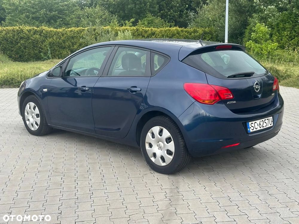 Opel Astra 1.7 CDTI EU5 - 4