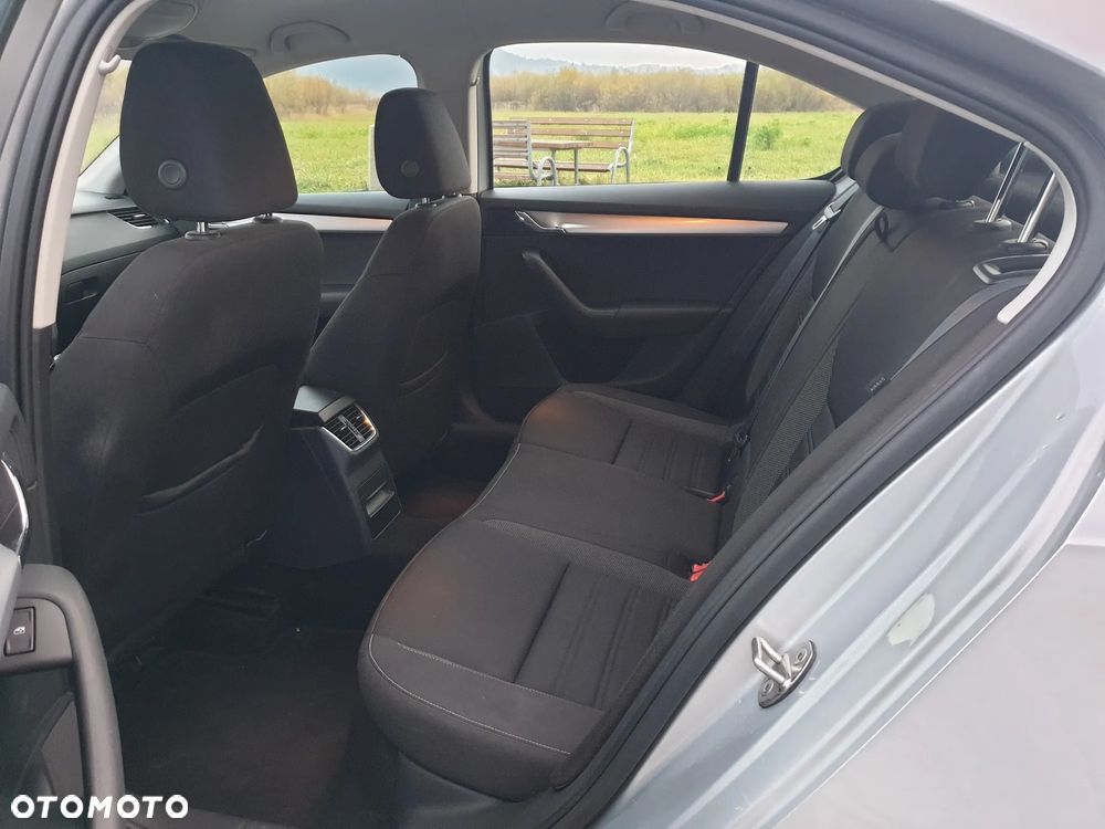 Skoda Octavia 1.4 TSI Ambition - 15