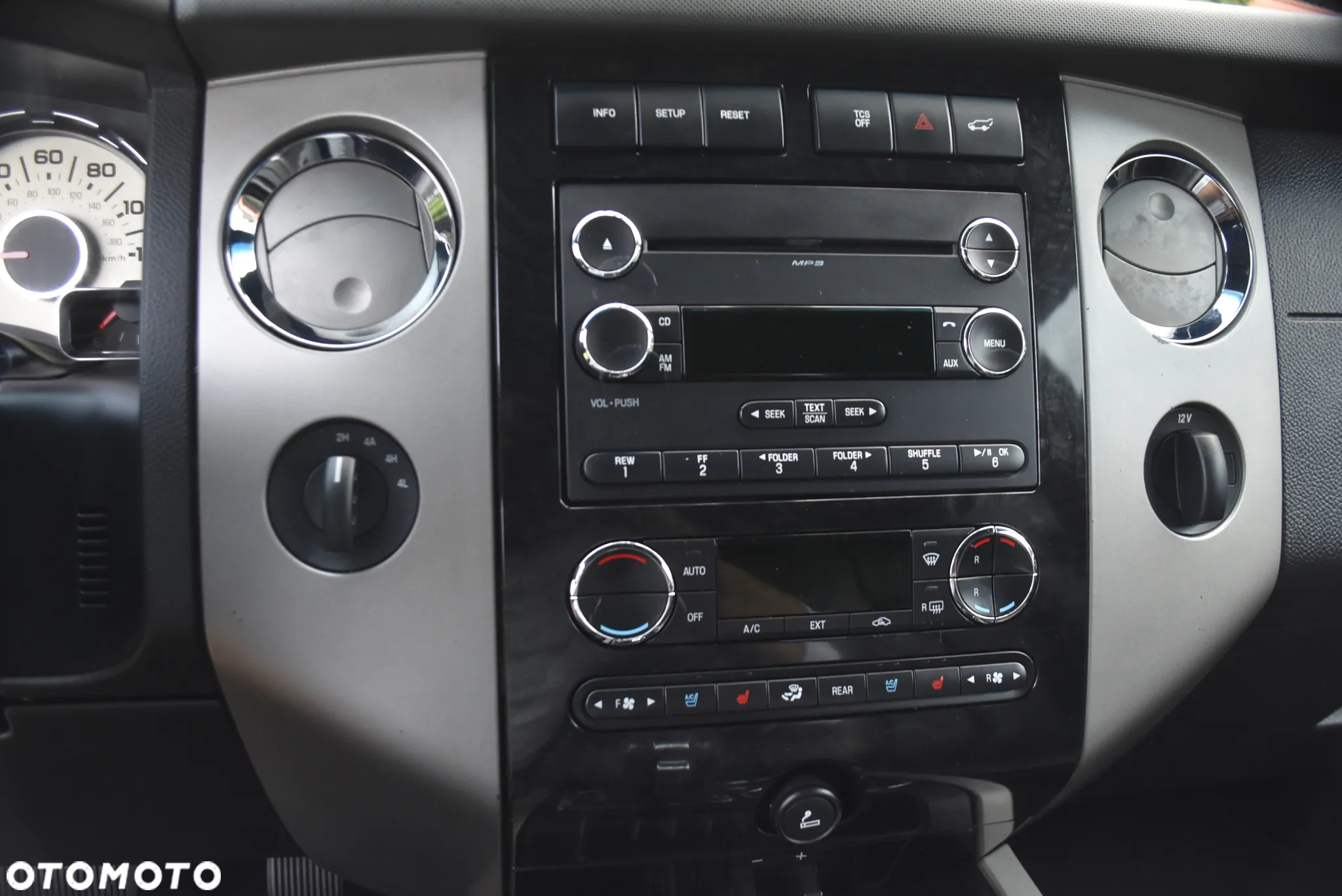 Ford Expedition 5.4 XLT 4WD - 13