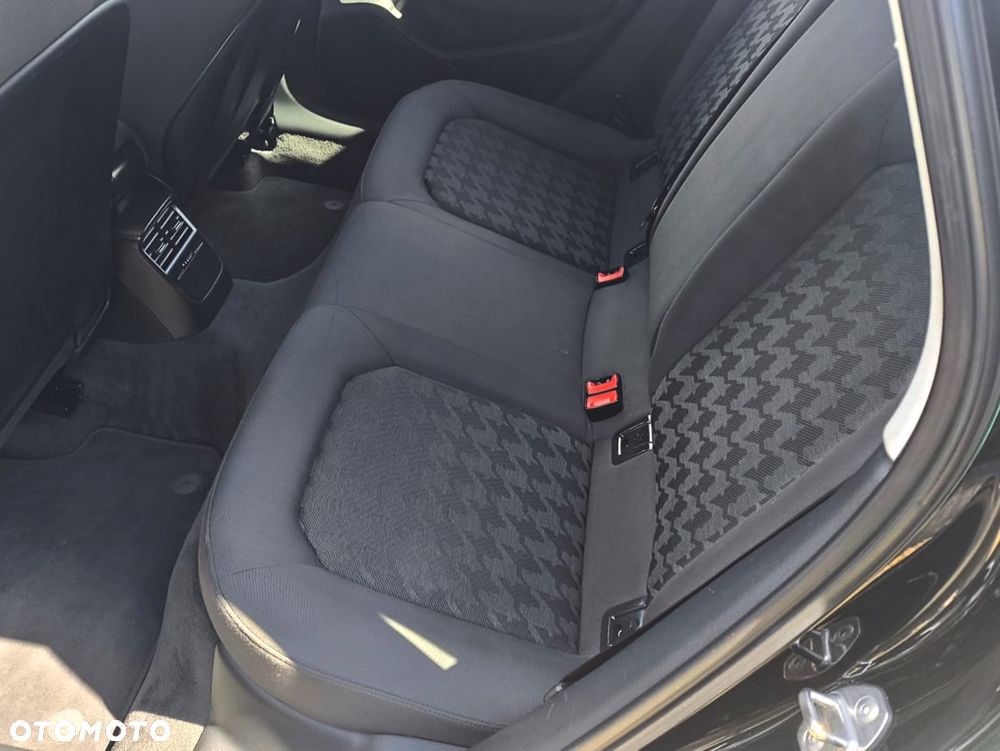 Audi A3 Sportback - 11