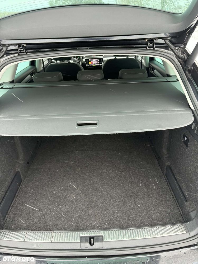 Skoda Superb 2.0 TDI Ambition DSG7 - 9