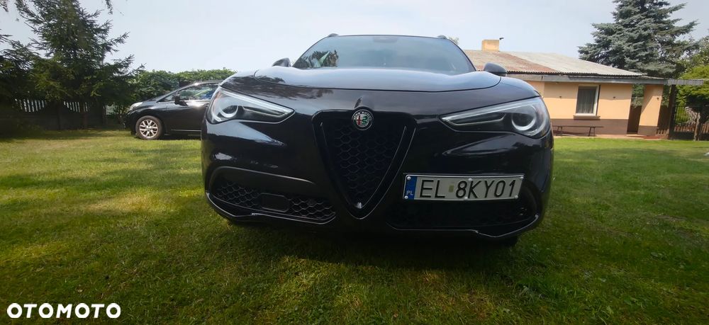 Alfa Romeo Stelvio 2.0 Turbo 16V AT8-Q4 First Edition - 4