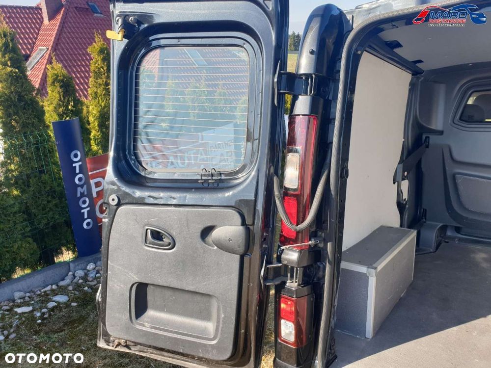 Opel VIVARO LONG 6 OSÓB - 35