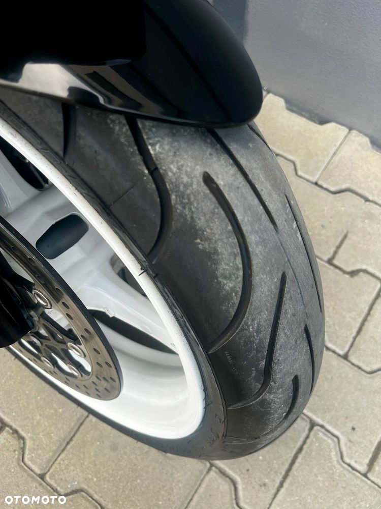 Suzuki GSX-R - 8