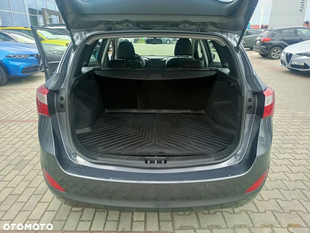 Hyundai i30 1.6 CRDi Comfort - 22