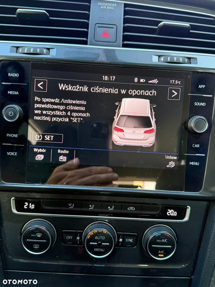 Volkswagen Golf - 12