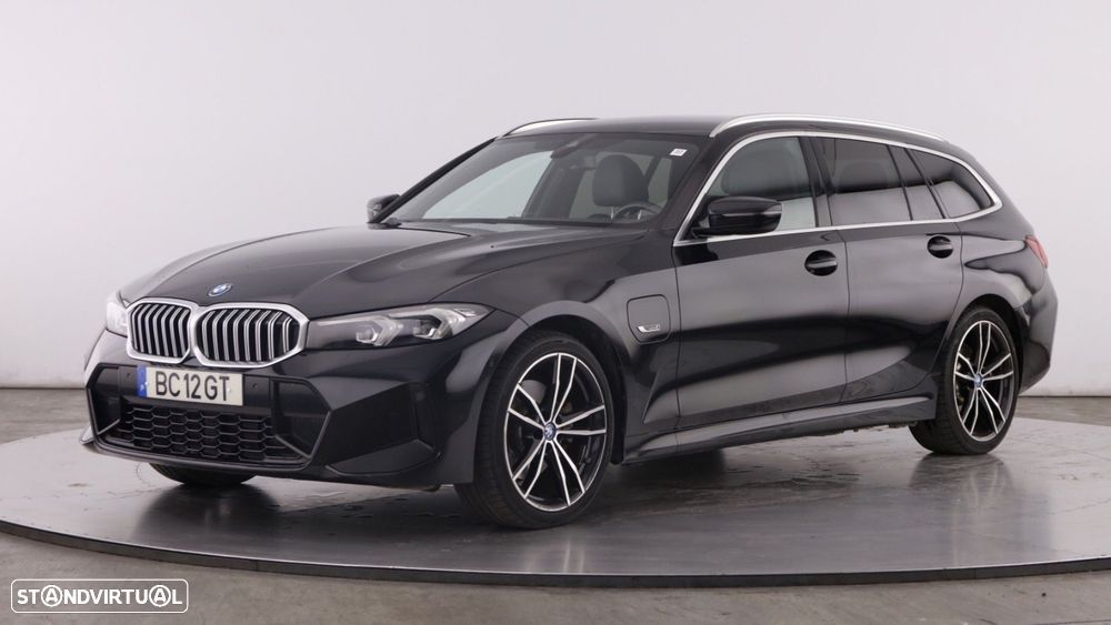 BMW 320 e Pack Desportivo M Auto - 1