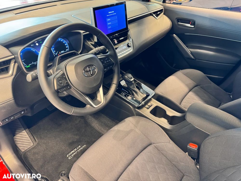 Toyota Corolla Cross - 11