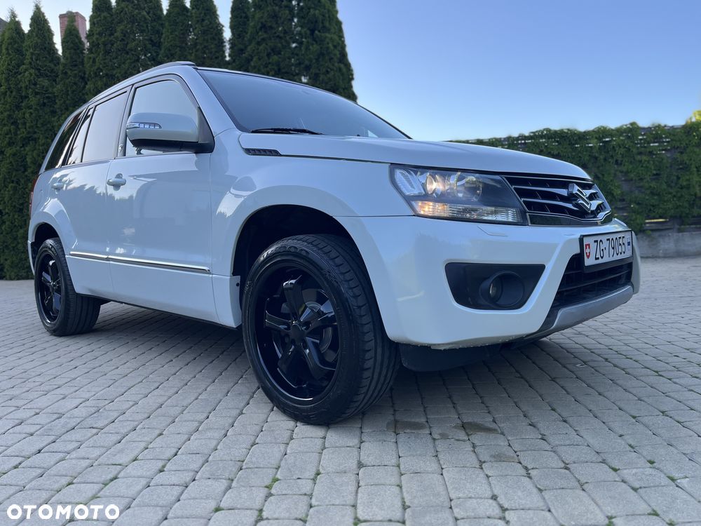 Suzuki Grand Vitara 2.4 De Luxe - 37