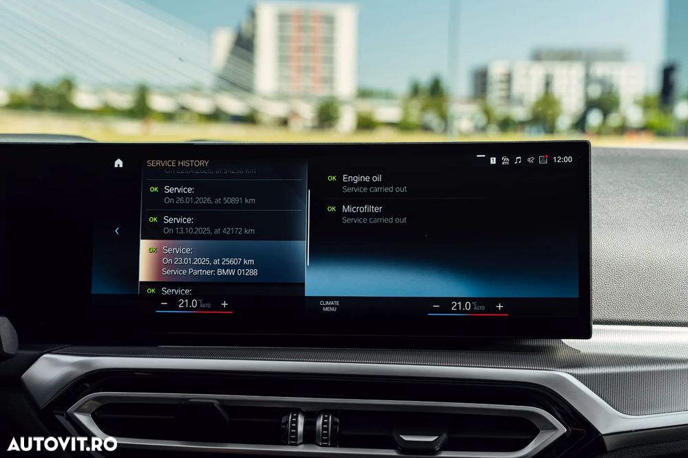 BMW Seria 3 320d xDrive AT MHEV - 37