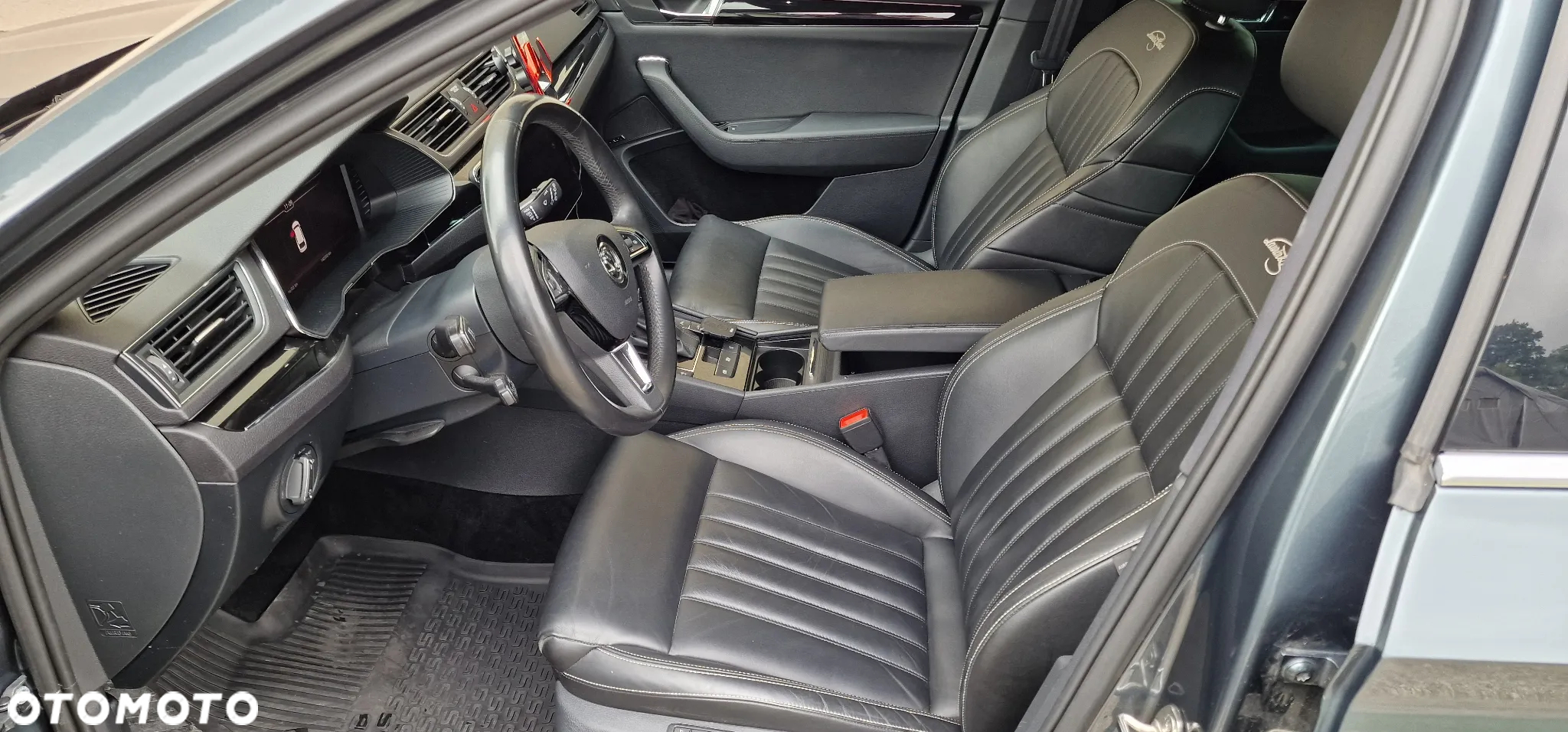Skoda Superb Combi 2.0 TDI 4x4 DSG L&K - 8