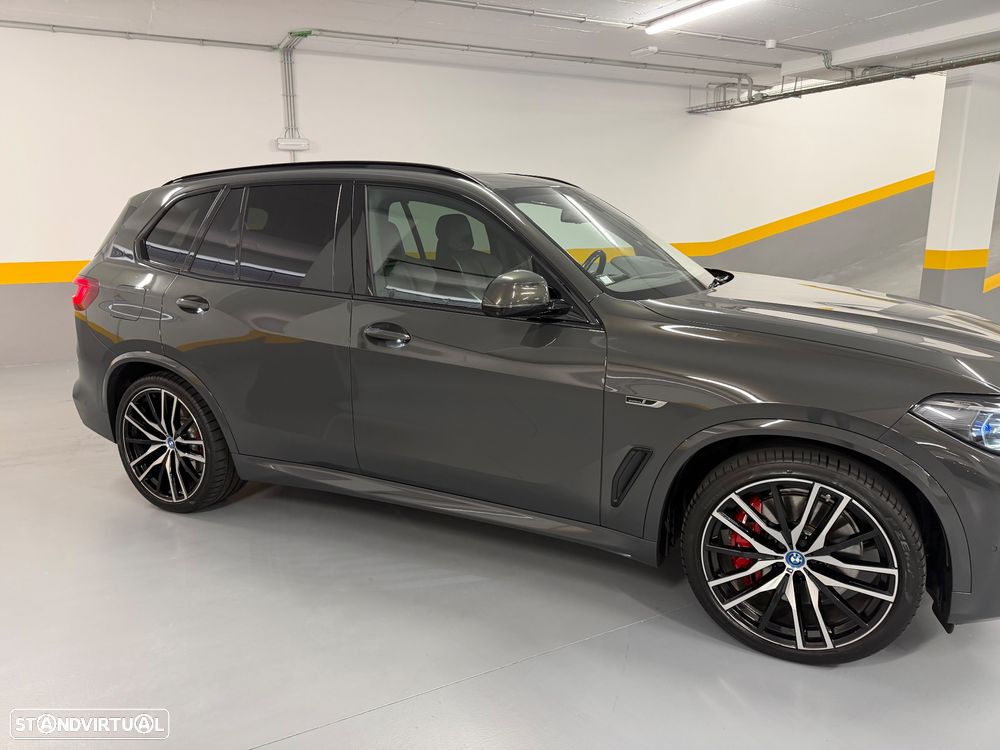BMW X5 45 e xDrive Pack M 50 anos - 13