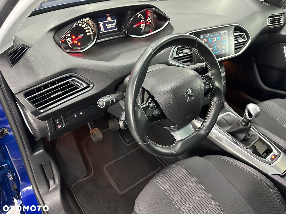 Peugeot 308 - 19