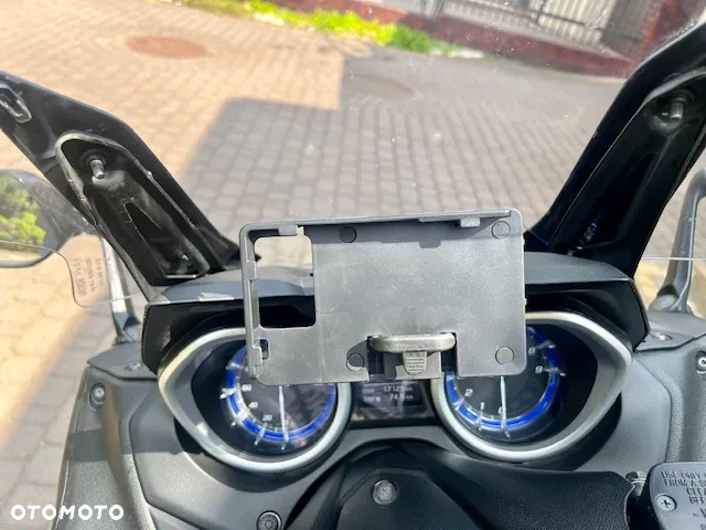 Yamaha Tmax - 14
