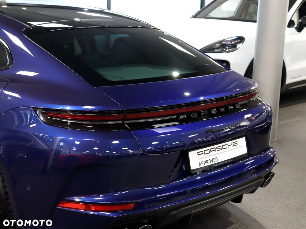 Porsche Panamera 4S E-Hybrid PHEV - 36