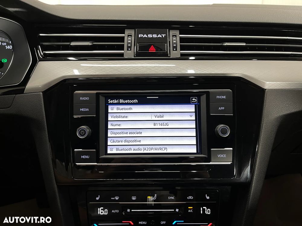 Volkswagen Passat 1.5 TSI ACT DSG Comfortline - 19